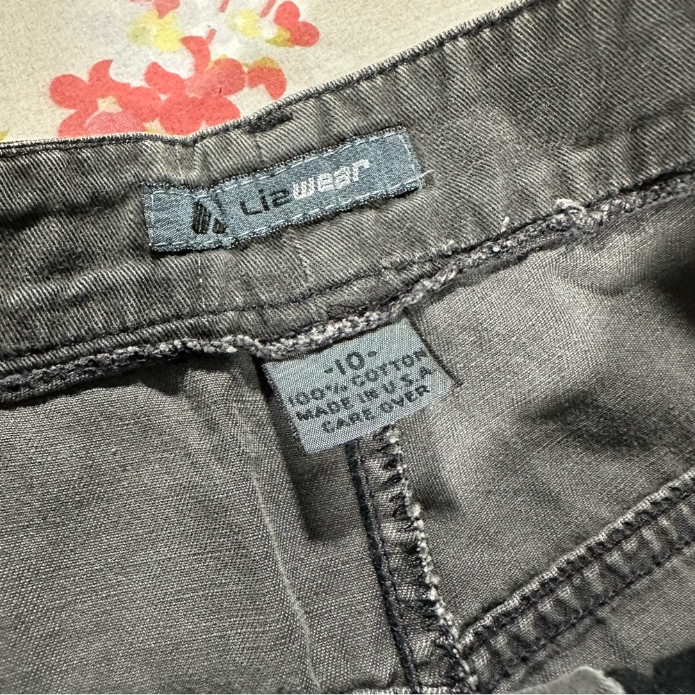 Gray Jeans - Picture 5 of 5